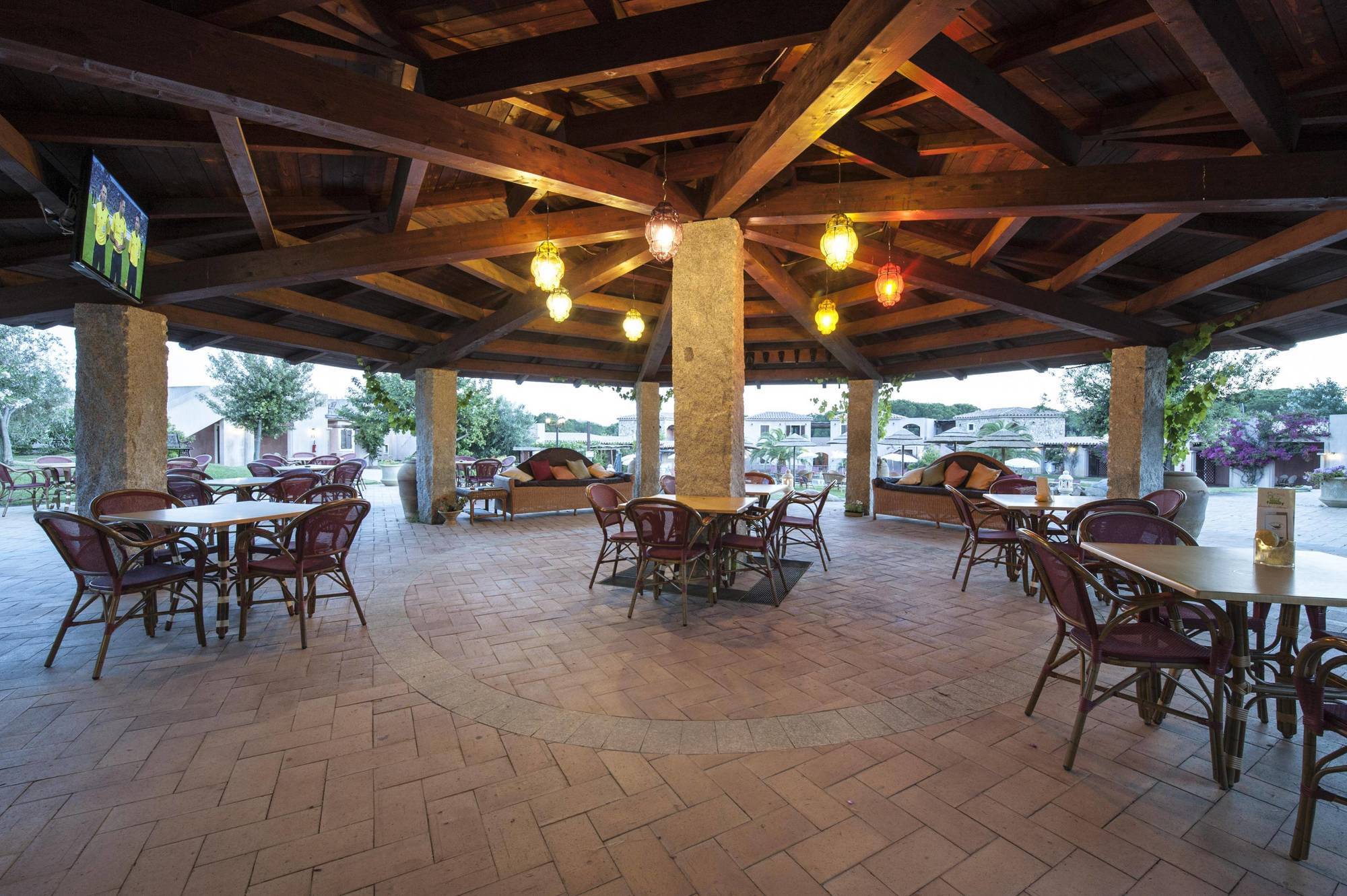 Aparthotel S'incantu 3*